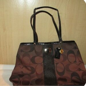 Coach kisslock carryall F20105
